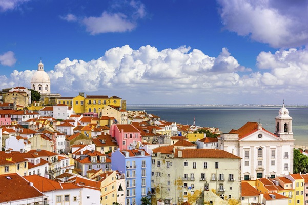 Discover stunning Lisbon